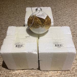 NWT. Holiday Lane by Macys Gold Starburst White Ball Ornament Bundle